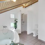 بيت للعطل Stunning In With Kitchen *
