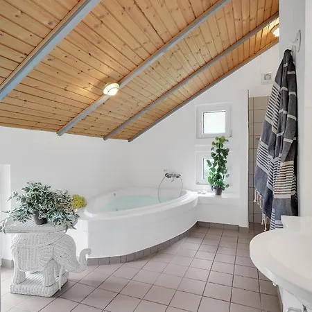 Hébergement de vacances Stunning In Romo With Kitchen Bolilmark