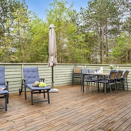 Feriehus Stunning In With Kitchen *